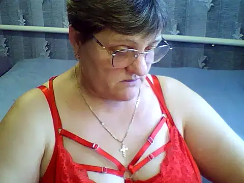 Snapshot of ElzaJewel chatting on 01-12-26, 12:43 ElzaJewel online show from 01-12-26, 12:43