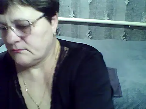 Snapshot of ElzaJewel chatting on 01-13-26, 12:49 ElzaJewel online show from 01-13-26, 12:49