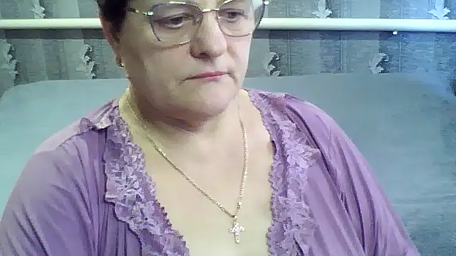 Snapshot of ElzaJewel chatting on 01-15-26, 11:04 ElzaJewel online show from 01-15-26, 11:04