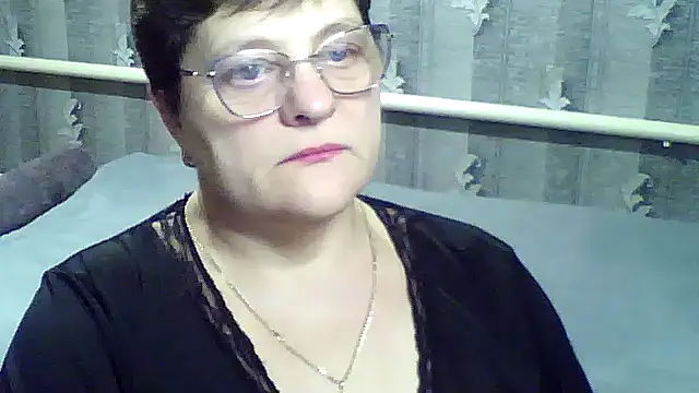 Snapshot of ElzaJewel chatting on 02-14-26, 12:51 ElzaJewel online show from 02-14-26, 12:51