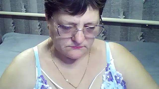 Snapshot of ElzaJewel chatting on 02-16-26, 04:52 ElzaJewel online show from 02-16-26, 04:52