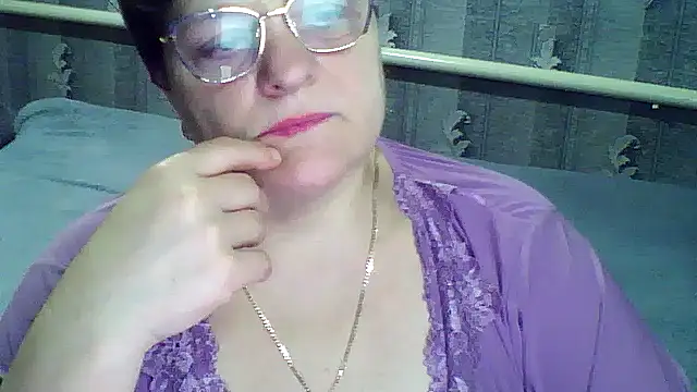 Snapshot of ElzaJewel chatting on 02-17-26, 08:04 ElzaJewel online show from 02-17-26, 08:04