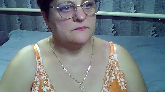 Snapshot of ElzaJewel chatting on 02-18-26, 10:28 ElzaJewel online show from 02-18-26, 10:28