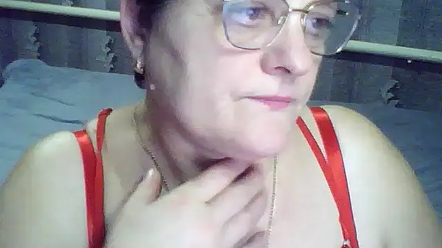 Snapshot of ElzaJewel chatting on 02-20-26, 08:20 ElzaJewel online show from 02-20-26, 08:20