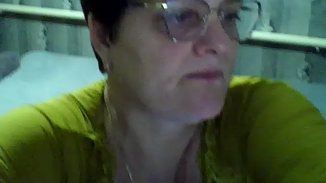 Snapshot of ElzaJewel chatting on 02-22-26, 07:45 ElzaJewel online show from 02-22-26, 07:45