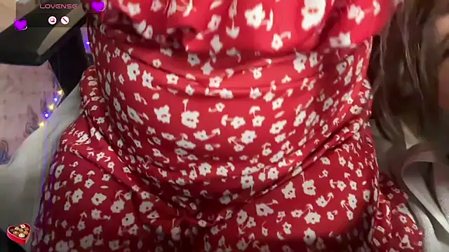 Snapshot of EZ_shuvani chatting on 11-29-25, 10:18 EZ shuvani online show from 11-29-25, 10:18