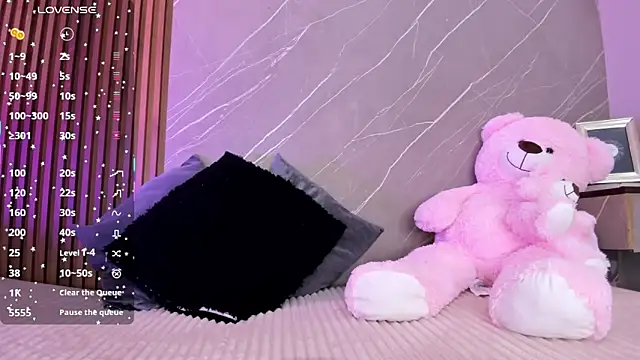 ariana jhonson1 online show from 10-08-25, 12:14