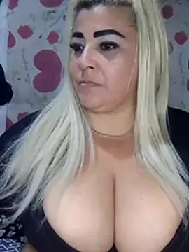 BonniAdams online show from 12-05-25, 03:26