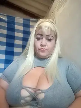 BonniAdams online show from 04-25-26, 01:36