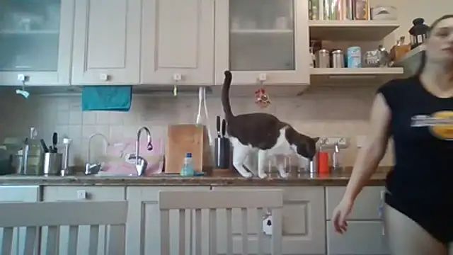 PrincessEileen89 online show from 12-18-25, 01:28