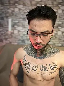 Walker Thomas1 online show from 03-06-25, 09:36