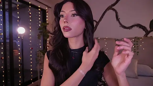 Snapshot of soidai_miiu chatting on 11-20-25, 09:47 soidai miiu online show from 11-20-25, 09:47