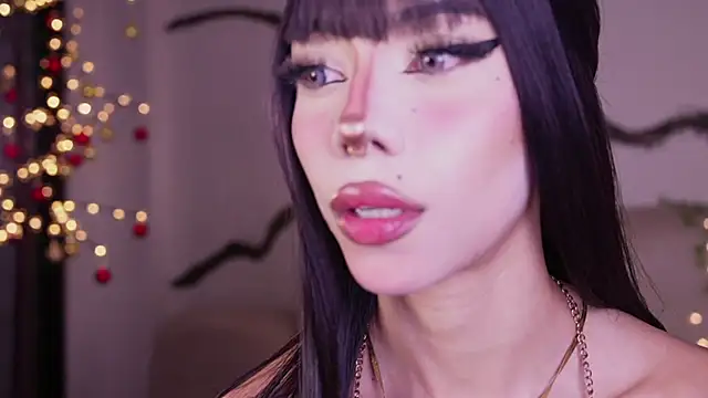 Snapshot of soidai_miiu chatting on 12-18-25, 10:38 soidai miiu online show from 12-18-25, 10:38