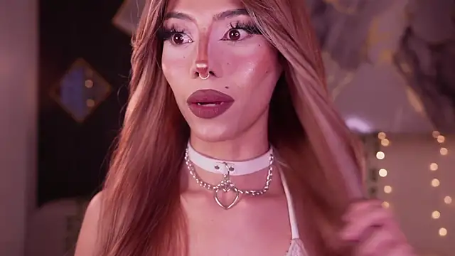 Snapshot of soidai_miiu chatting on 01-05-26, 10:57 soidai miiu online show from 01-05-26, 10:57