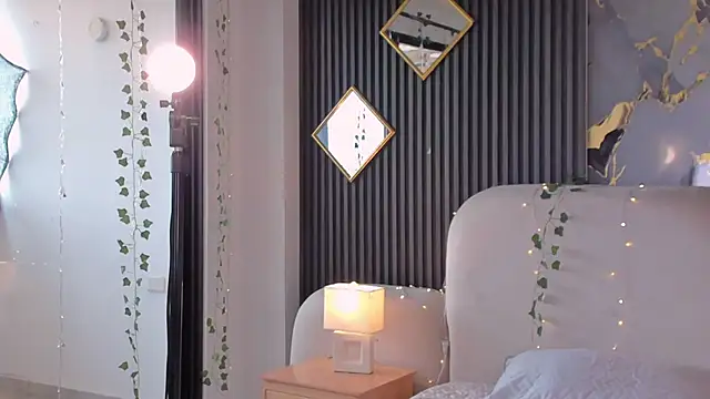 Snapshot of soidai_miiu chatting on 02-17-26, 08:26 soidai miiu online show from 02-17-26, 08:26