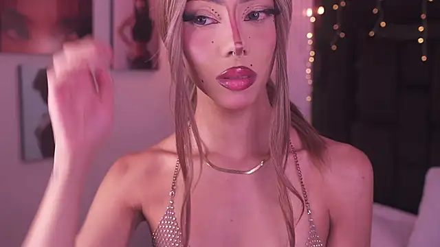 Snapshot of soidai_miiu chatting on 03-09-26, 02:15 soidai miiu online show from 03-09-26, 02:15