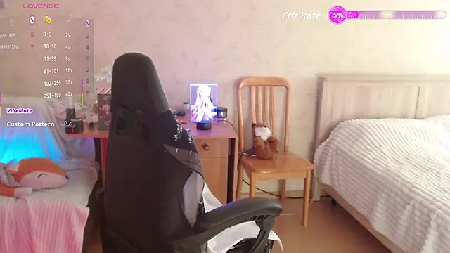 Snapshot of Agatha_Mott chatting on 03-13-26, 09:05 Agatha Mott online show from 03-13-26, 09:05