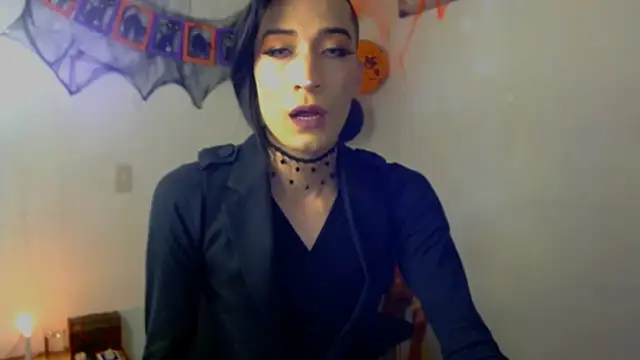 Snapshot of NovaNyx11 chatting on 10-21-25, 10:10 NovaNyx11 online show from 10-21-25, 10:10