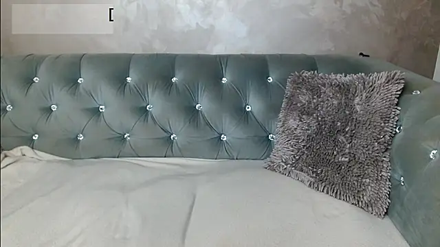 Snapshot of xoCaroxQueenxo chatting on 11-01-25, 01:51 xoCaroxQueenxo online show from 11-01-25, 01:51