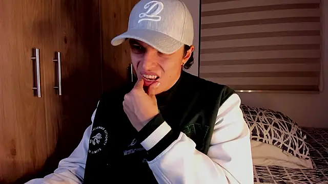 Mastrangelo xxx online show from 02-16-26, 05:03