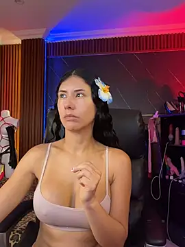 XiaQueen online show from 02-14-26, 11:40