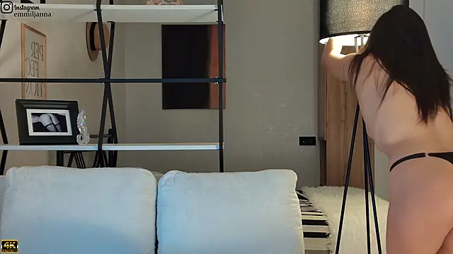 emiljanna online show from 11-22-25, 04:00