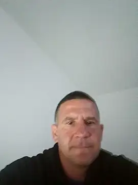 Snapshot of Mister1985 chatting on 10-05-25, 08:51 Mister1985 online show from 10-05-25, 08:51