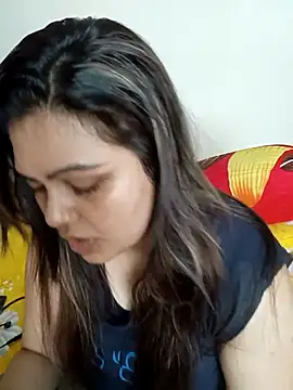 blue-berry07 online show from 11-04-25, 07:29