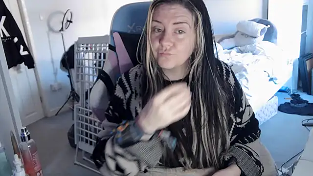 Snapshot of AureliaXOX chatting on 03-13-25, 09:21 AureliaXOX online show from 03-13-25, 09:21