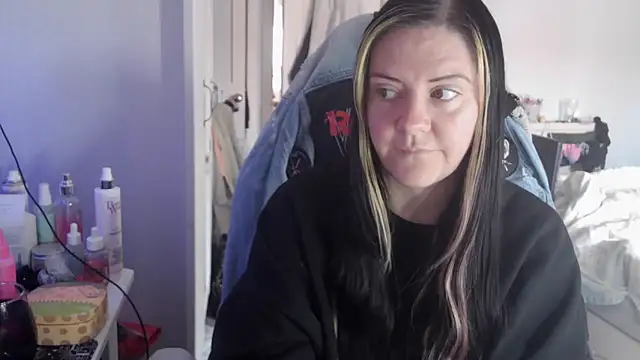 Snapshot of AureliaXOX chatting on 10-01-25, 09:15 AureliaXOX online show from 10-01-25, 09:15