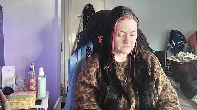 Snapshot of AureliaXOX chatting on 11-16-25, 02:11 AureliaXOX online show from 11-16-25, 02:11