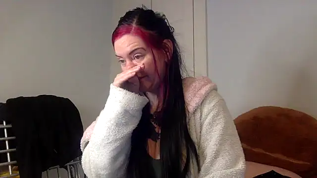 Snapshot of AureliaXOX chatting on 02-08-26, 11:24 AureliaXOX online show from 02-08-26, 11:24