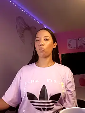 Snapshot of SallyWhitee chatting on 02-09-26, 05:00 SallyWhitee online show from 02-09-26, 05:00