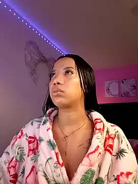 Snapshot of SallyWhitee chatting on 02-10-26, 04:16 SallyWhitee online show from 02-10-26, 04:16