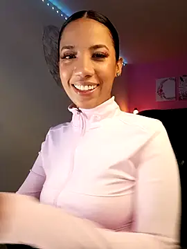 Snapshot of SallyWhitee chatting on 03-29-26, 04:34 SallyWhitee online show from 03-29-26, 04:34