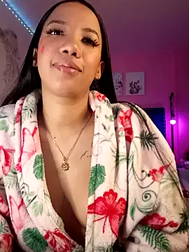 SallyWhitee online show from 05-06-26, 05:25