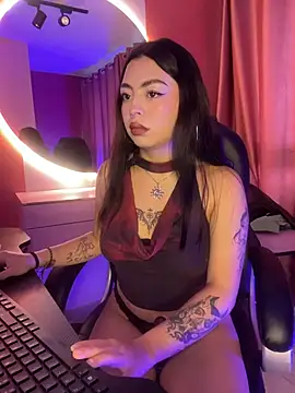 Snapshot of Valu_euphoria chatting on 07-19-26, 01:59 Valu euphoria online show from 07-19-26, 01:59