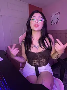Snapshot of Valu_euphoria chatting on 07-23-26, 01:58 Valu euphoria online show from 07-23-26, 01:58