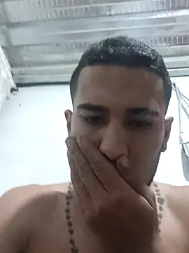 Snapshot of baby-buu chatting on 02-26-25, 02:59 baby-buu online show from 02-26-25, 02:59