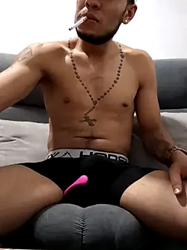 Snapshot of baby-buu chatting on 03-08-25, 06:21 baby-buu online show from 03-08-25, 06:21