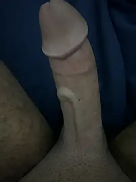 Snapshot of amialiii chatting on 01-08-26, 01:30 amialiii online show from 01-08-26, 01:30