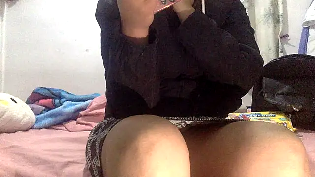 Snapshot of sharonlopez9611 chatting on 02-15-26, 02:30 sharonlopez9611 online show from 02-15-26, 02:30