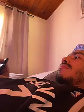 Mineirinho043 online show from 04-19-26, 06:10