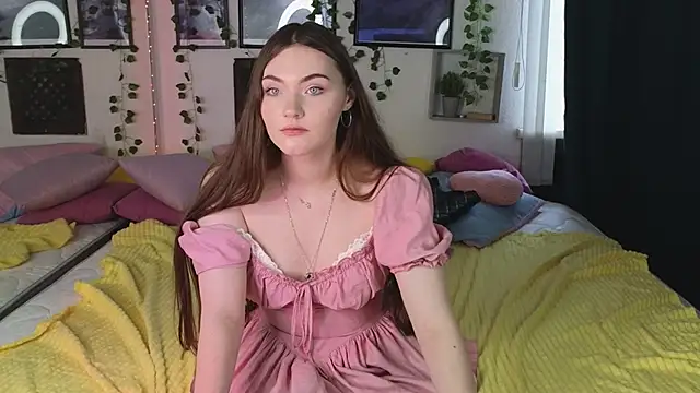 Snapshot of Kira_Jin chatting on 02-15-25, 07:27 Kira Jin online show from 02-15-25, 07:27