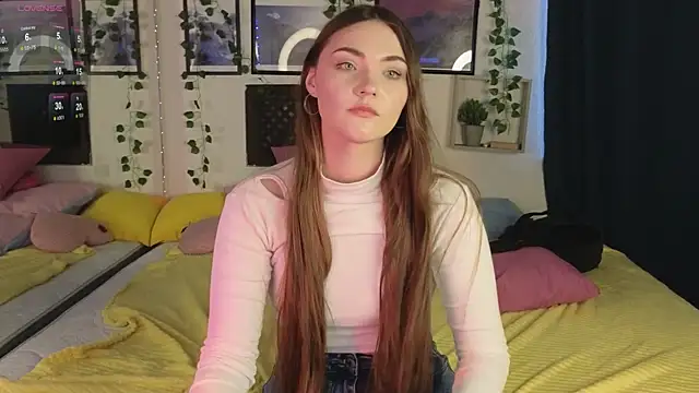 Snapshot of Kira_Jin chatting on 02-19-25, 09:06 Kira Jin online show from 02-19-25, 09:06