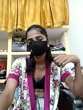 Snapshot of fuungirl38 chatting on 02-25-25, 05:15 fuungirl38 online show from 02-25-25, 05:15