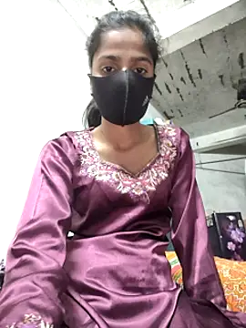 Snapshot of fuungirl38 chatting on 03-08-25, 04:39 fuungirl38 online show from 03-08-25, 04:39