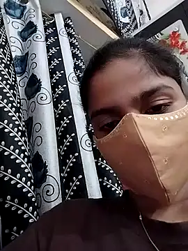 Snapshot of fuungirl38 chatting on 09-19-25, 06:41 fuungirl38 online show from 09-19-25, 06:41