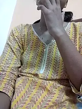 Snapshot of fuungirl38 chatting on 09-23-25, 05:16 fuungirl38 online show from 09-23-25, 05:16