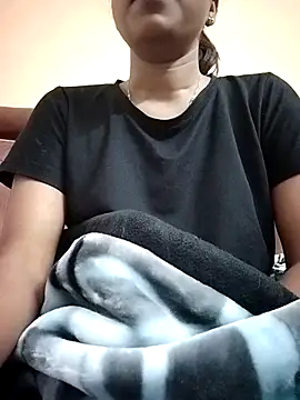 Snapshot of fuungirl38 chatting on 12-23-25, 08:45 fuungirl38 online show from 12-23-25, 08:45